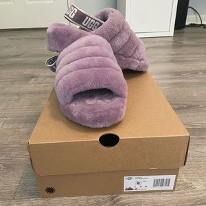 UGG fluff slippers